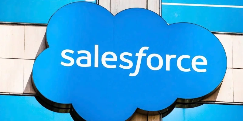 What Role Do Reports and Dashboards Play in Salesforce Analytics?